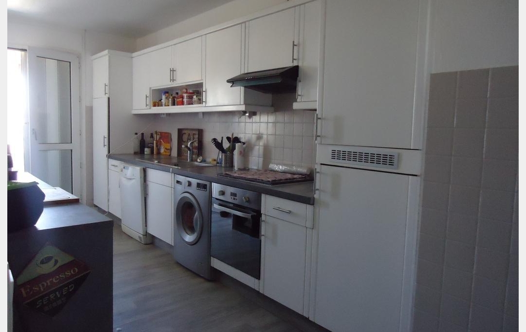 Annonces CARRYLEROUET : Appartement | MARSEILLE (13011) | 72 m2 | 905 € 